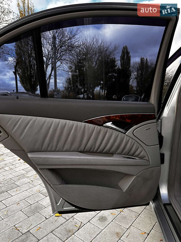 Седан Mercedes-Benz E-Class 2002 в Рівному фото 43 Седан Mercedes-Benz E-Class 2002 в Рівному
