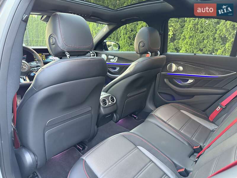 Седан Mercedes-Benz E-Class 2022 в Днепре