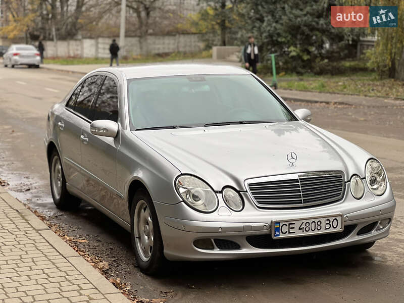 Седан Mercedes-Benz E-Class 2002 в Черновцах
