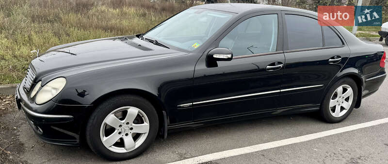 Mercedes-Benz E-Class 2004
