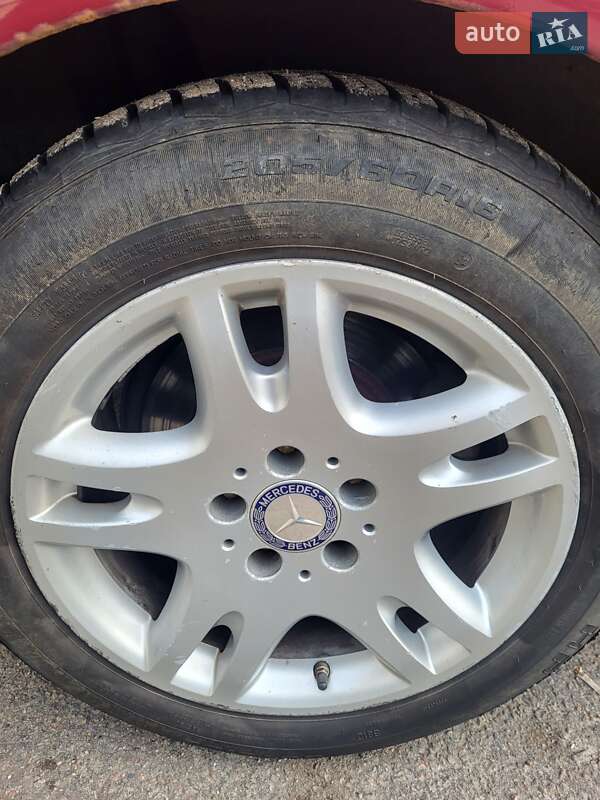 Седан Mercedes-Benz E-Class 2004 в Харькове