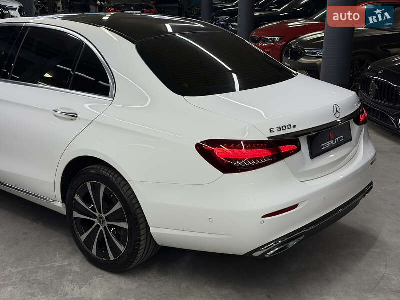 Седан Mercedes-Benz E-Class 2021 в Одесі