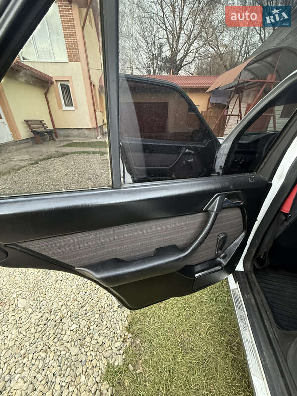 Седан Mercedes-Benz E-Class 1988 в Калуше фото 9 Седан Mercedes-Benz E-Class 1988 в Калуше