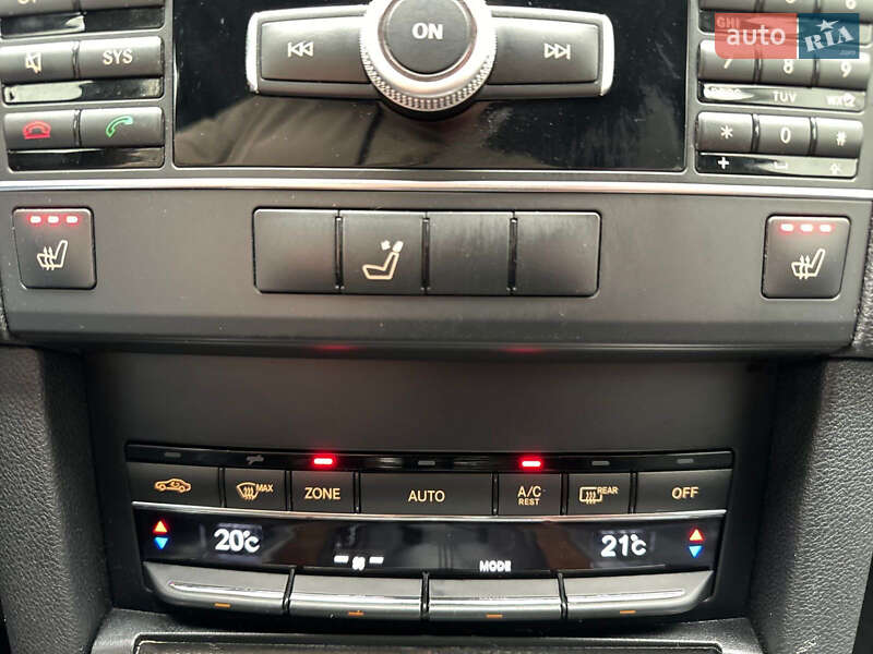 Седан Mercedes-Benz E-Class 2011 в Калуше