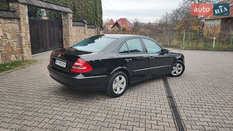 Седан Mercedes-Benz E-Class 2004 в Івано-Франківську
