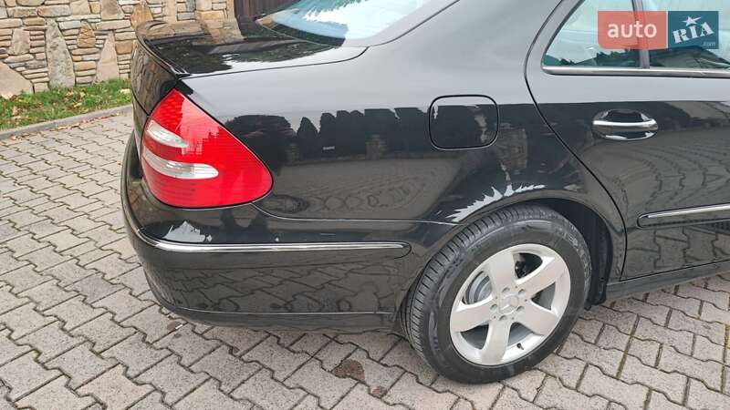 Седан Mercedes-Benz E-Class 2004 в Івано-Франківську