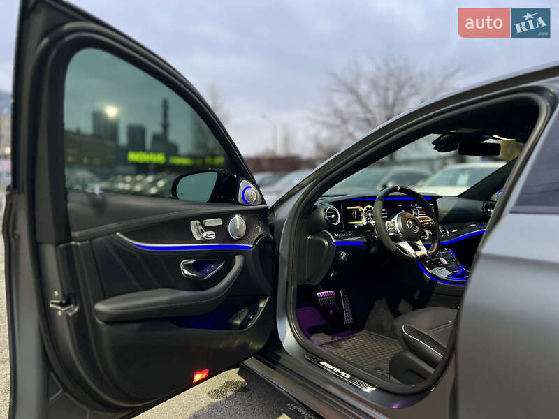 Седан Mercedes-Benz E-Class 2019 в Киеве