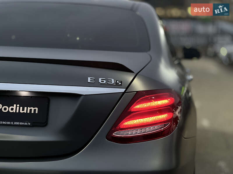 Седан Mercedes-Benz E-Class 2019 в Киеве