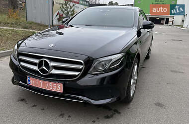 Седан Mercedes-Benz E-Class 2017 в Киеве