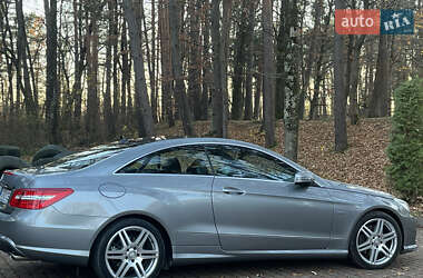 Купе Mercedes-Benz E-Class 2011 в Дрогобичі