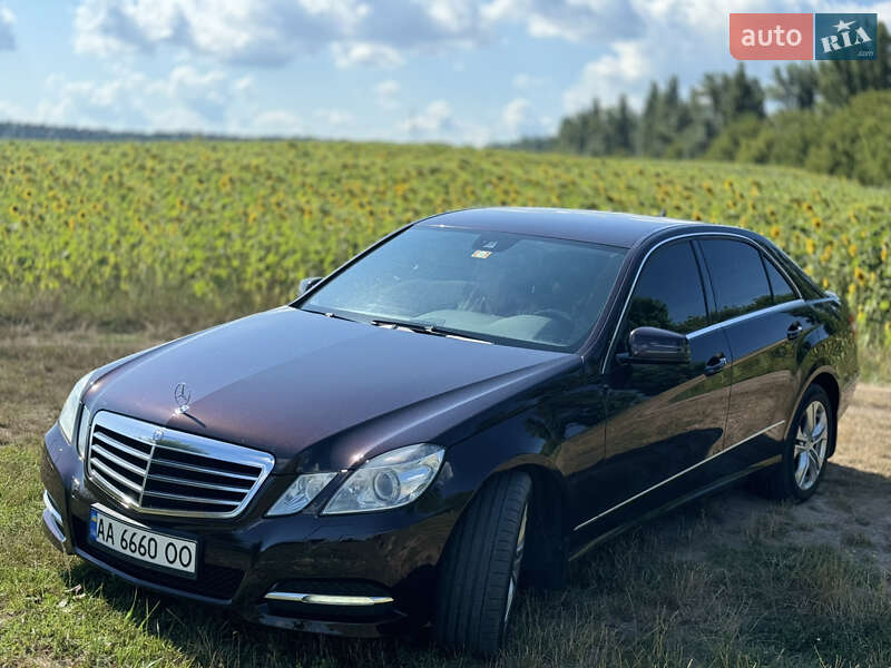 Mercedes-Benz E-Class 2010