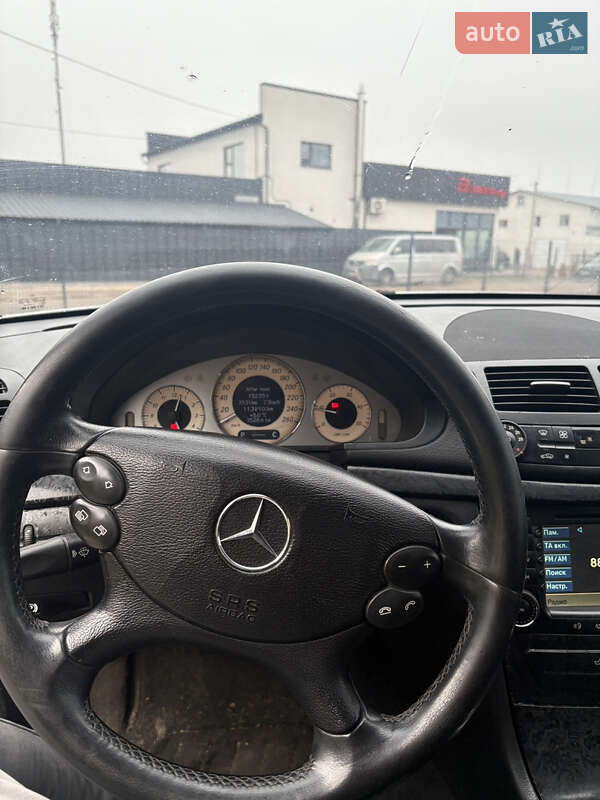 Седан Mercedes-Benz E-Class 2003 в Березному