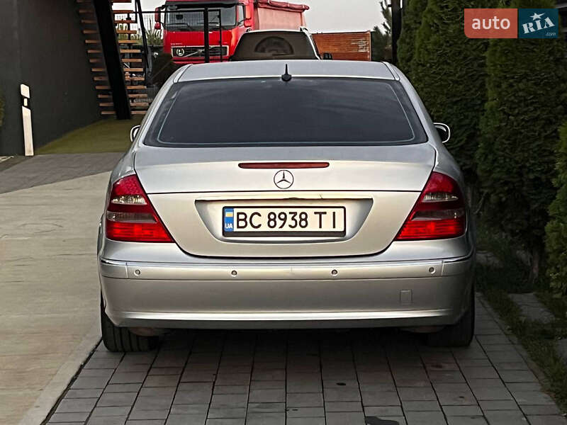 Седан Mercedes-Benz E-Class 2003 в Шептицькому