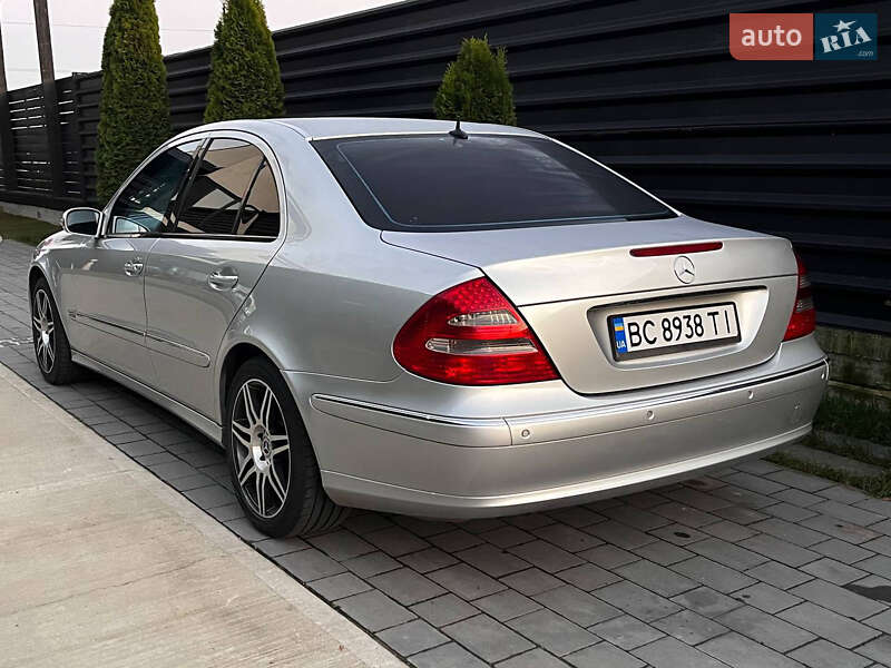 Седан Mercedes-Benz E-Class 2003 в Шептицькому