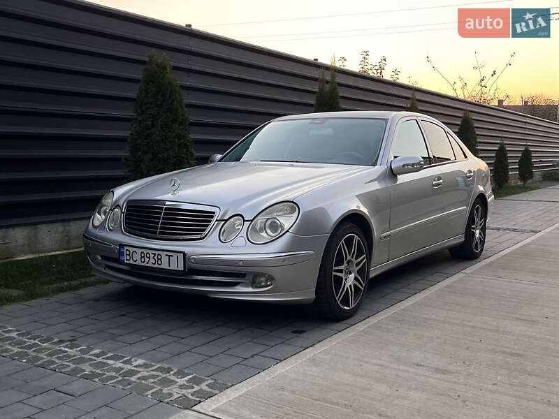 Седан Mercedes-Benz E-Class 2003 в Шептицькому