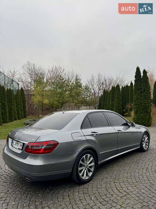 Седан Mercedes-Benz E-Class 2010 в Жовкві фото 3 Седан Mercedes-Benz E-Class 2010 в Жовкві
