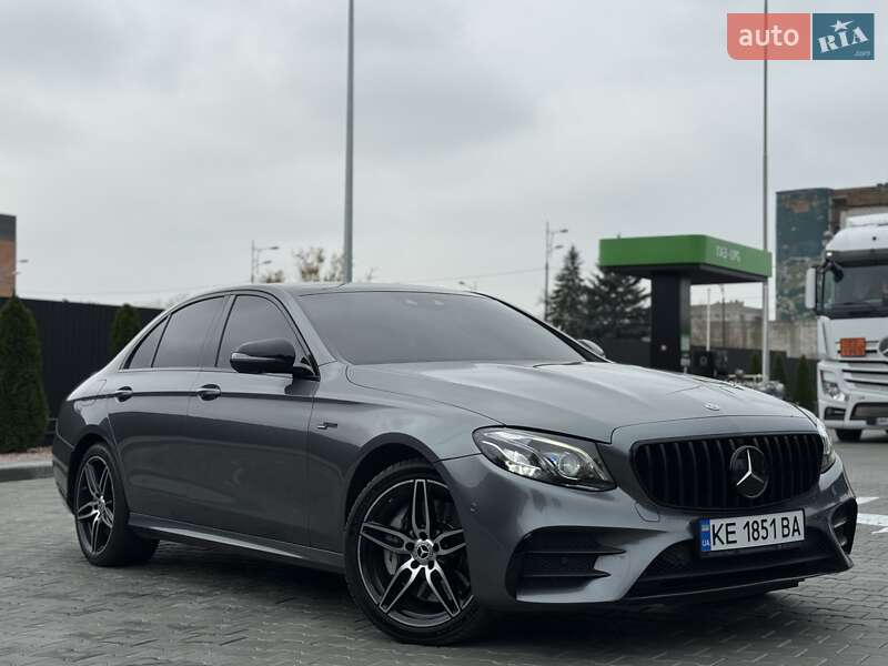 Седан Mercedes-Benz E-Class 2018 в Днепре