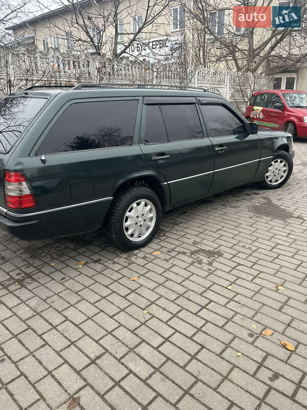 Універсал Mercedes-Benz E-Class 1993 в Івано-Франківську