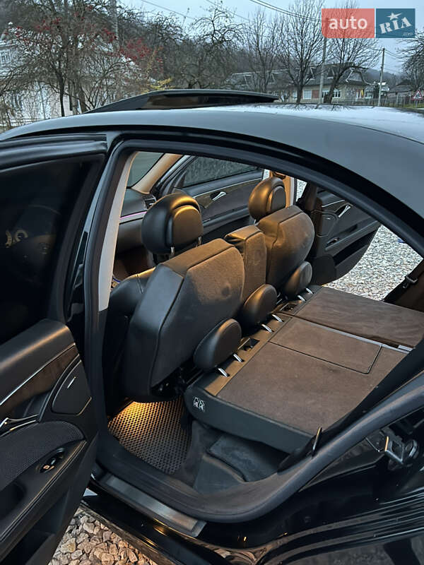 Седан Mercedes-Benz E-Class 2002 в Косові