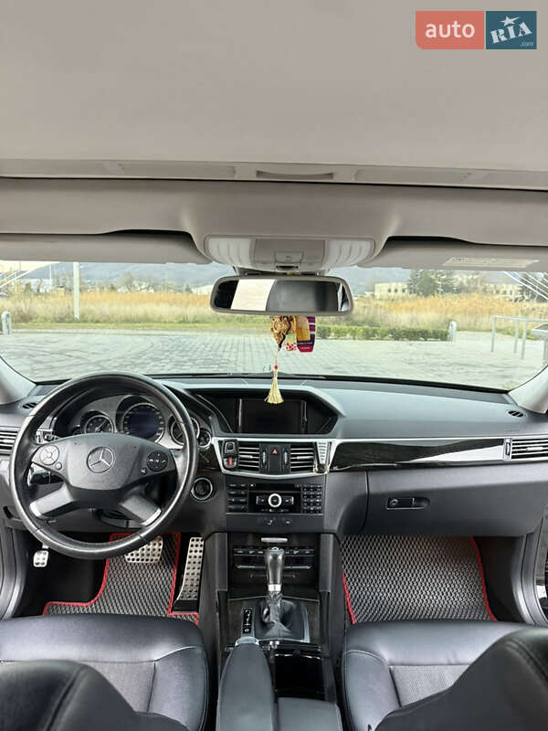 Седан Mercedes-Benz E-Class 2011 в Виноградові фото 9 Седан Mercedes-Benz E-Class 2011 в Виноградові