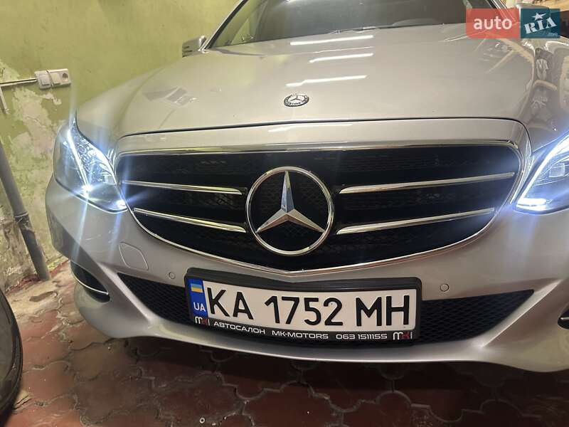 Седан Mercedes-Benz E-Class 2015 в Киеве