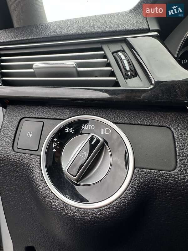 Универсал Mercedes-Benz E-Class 2012 в Белогородке