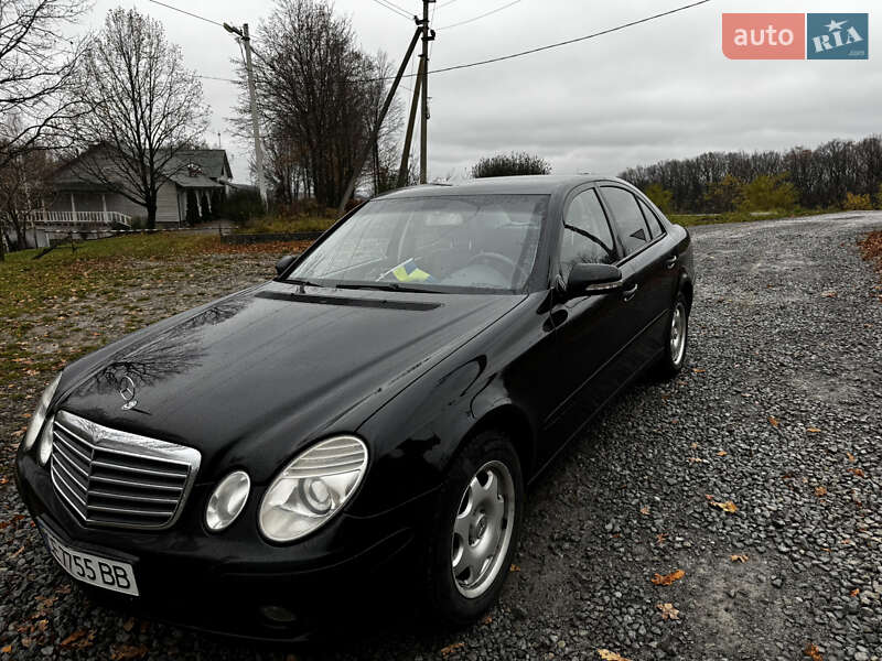 Седан Mercedes-Benz E-Class 2007 в Черновцах
