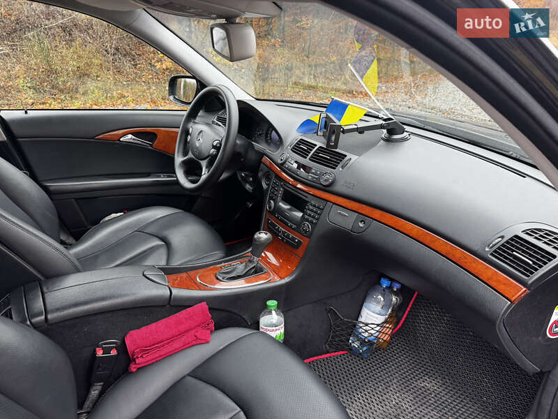 Седан Mercedes-Benz E-Class 2007 в Черновцах