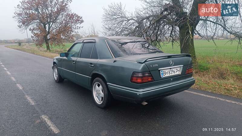 Седан Mercedes-Benz E-Class 1994 в Болграді фото 22 Седан Mercedes-Benz E-Class 1994 в Болграді