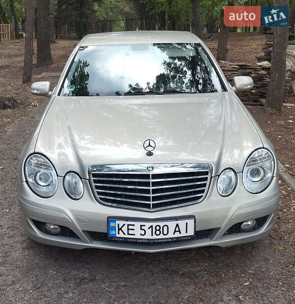 Седан Mercedes-Benz E-Class 2007 в Широкой Даче