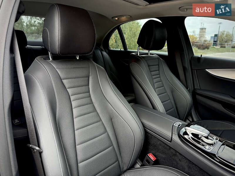 Седан Mercedes-Benz E-Class 2020 в Києві