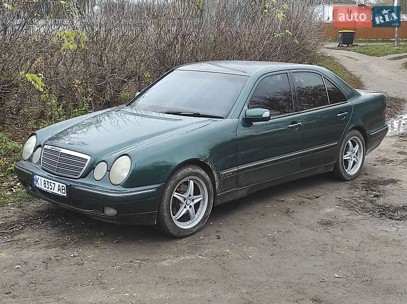Седан Mercedes-Benz E-Class 2000 в Тетиеве