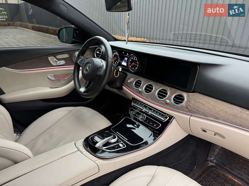 Седан Mercedes-Benz E-Class 2016 в Вінниці