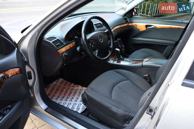Универсал Mercedes-Benz E-Class 2005 в Львове фото 15 Универсал Mercedes-Benz E-Class 2005 в Львове