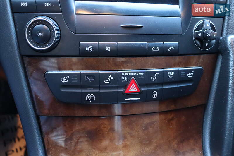 Универсал Mercedes-Benz E-Class 2005 в Львове фото 27 Универсал Mercedes-Benz E-Class 2005 в Львове