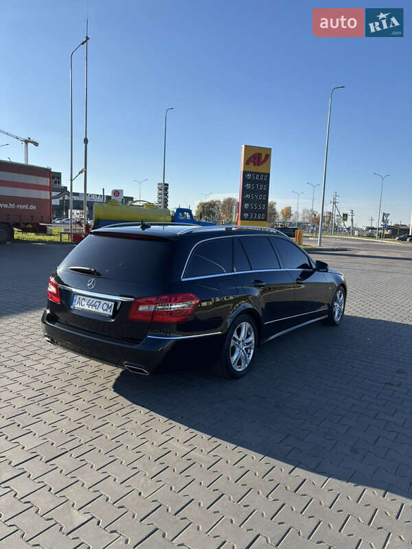Універсал Mercedes-Benz E-Class 2012 в Луцьку