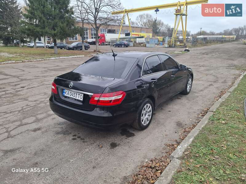 Седан Mercedes-Benz E-Class 2011 в Борисполе