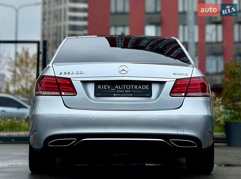 Седан Mercedes-Benz E-Class 2014 в Киеве