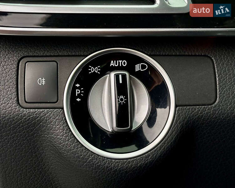 Седан Mercedes-Benz E-Class 2014 в Киеве