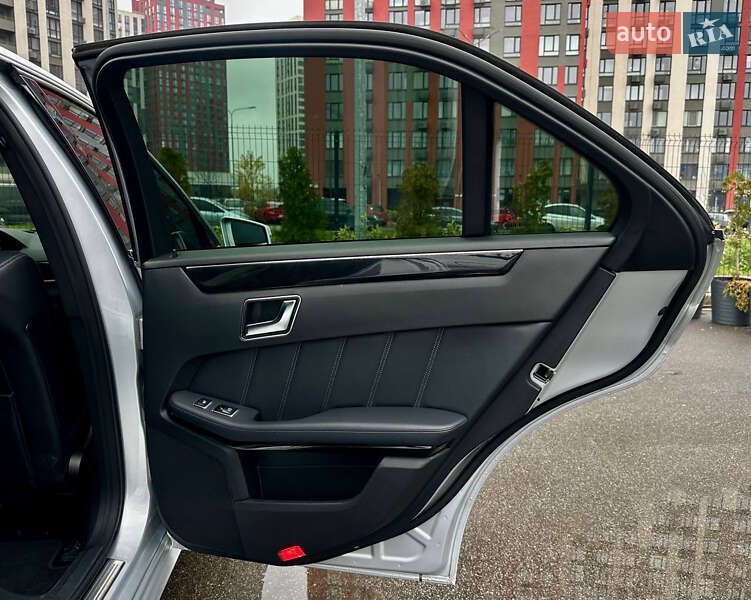 Седан Mercedes-Benz E-Class 2014 в Киеве