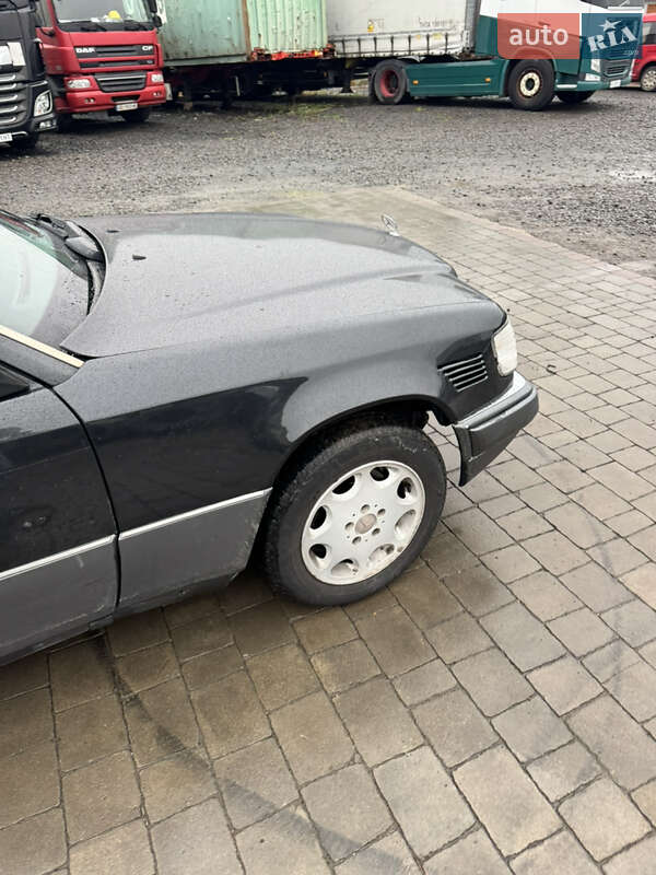 Седан Mercedes-Benz E-Class 1994 в Ковелі