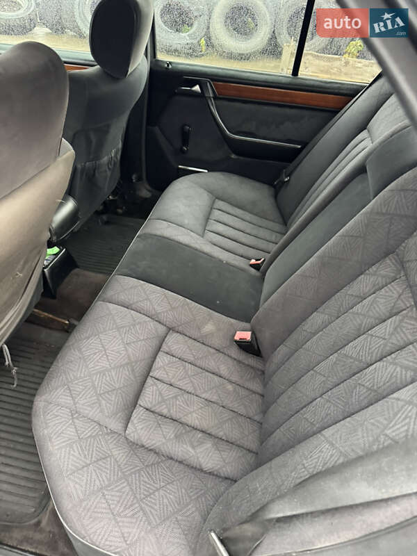 Седан Mercedes-Benz E-Class 1994 в Ковелі