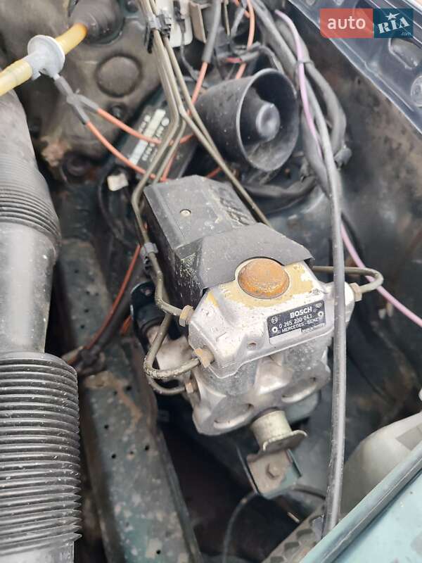 Седан Mercedes-Benz E-Class 1995 в Шептицькому