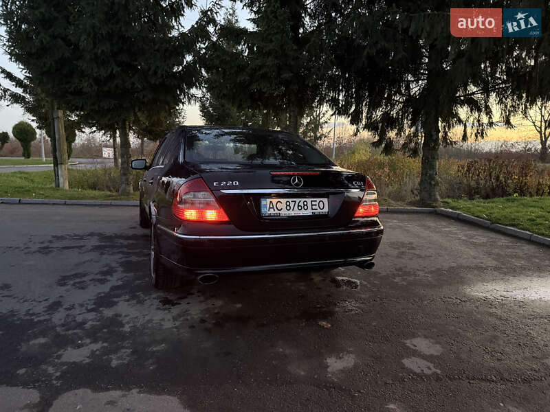 Седан Mercedes-Benz E-Class 2006 в Коломиї