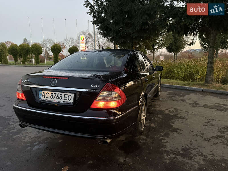 Седан Mercedes-Benz E-Class 2006 в Коломиї