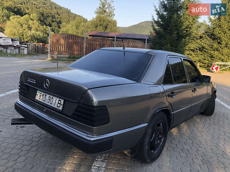 Седан Mercedes-Benz E-Class 1993 в Сколе фото 3 Седан Mercedes-Benz E-Class 1993 в Сколе