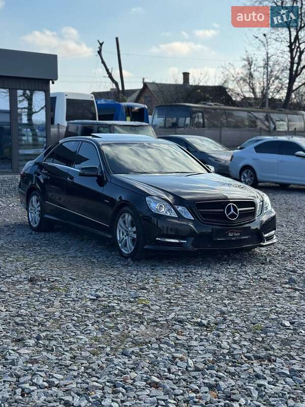 Седан Mercedes-Benz E-Class 2012 в Бродах