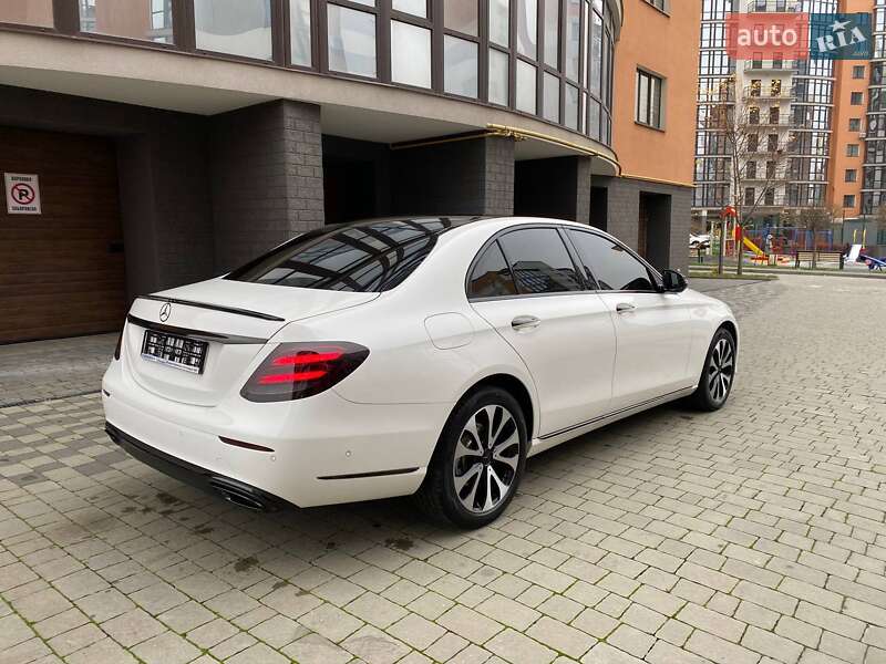 Седан Mercedes-Benz E-Class 2018 в Івано-Франківську