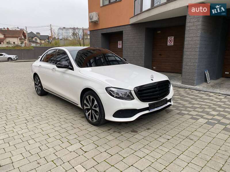 Седан Mercedes-Benz E-Class 2018 в Івано-Франківську