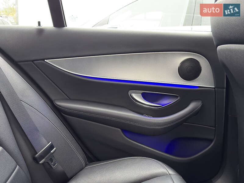 Седан Mercedes-Benz E-Class 2018 в Чернівцях фото 24 Седан Mercedes-Benz E-Class 2018 в Чернівцях